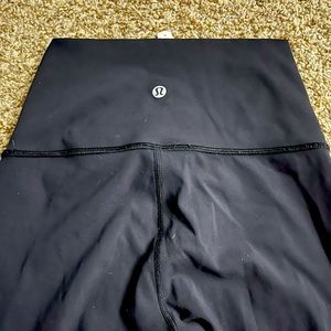 Black size 4 LuLulemon Align Leggings